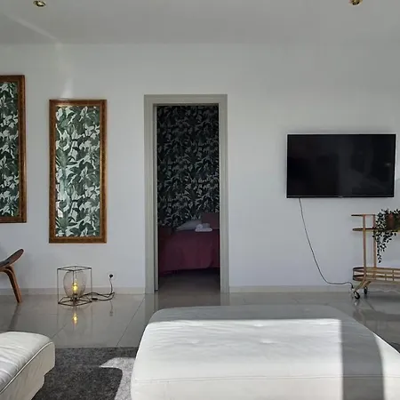 Chalet Opening Doors Premia Dalt Amazing Views W Pool
